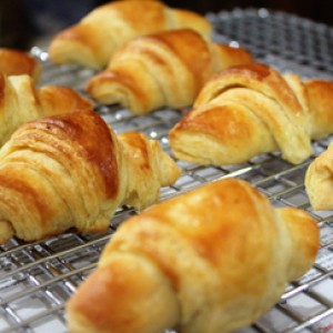 Resep-Cara-Membuat-Croissant-Enak-Isi-Keju