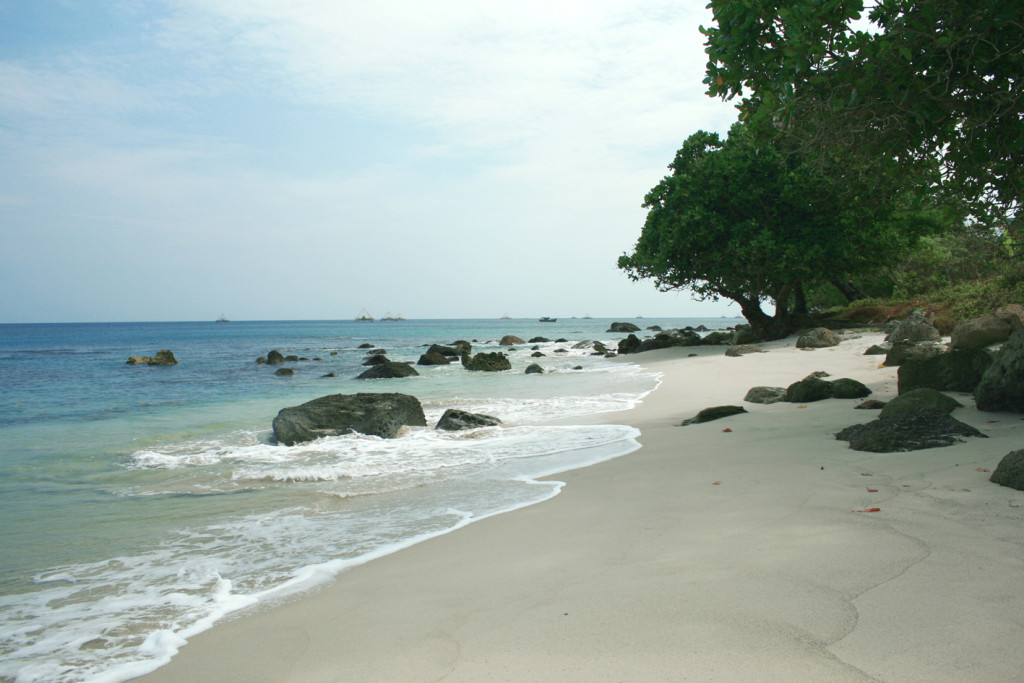 Keindahan wisata Pantai Tanjung Lesung, Banten Tangsel