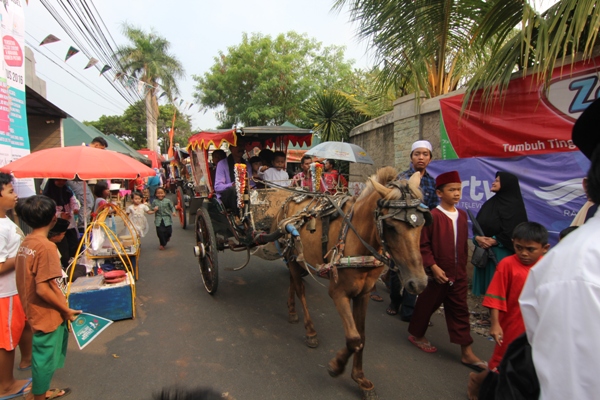 Warga Tangsel Jalin Silaturahmi di Festival Lebaran Betawi
