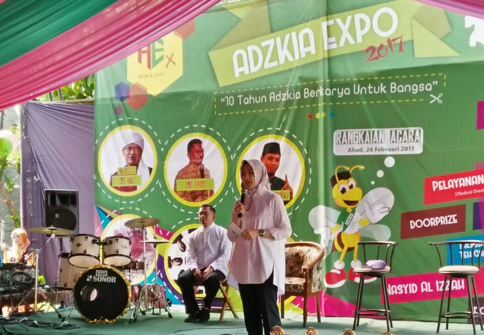 Pesantren Daarut Tauhiid Serua Adakan Gebyar Adzkia Expo 2017