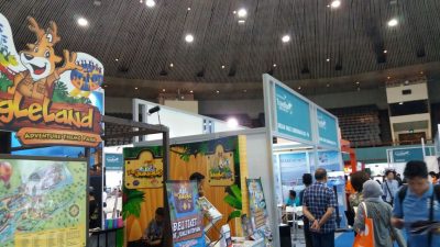 Pengunjung Garuda Indonesia Travel Fair 2017 Membludak