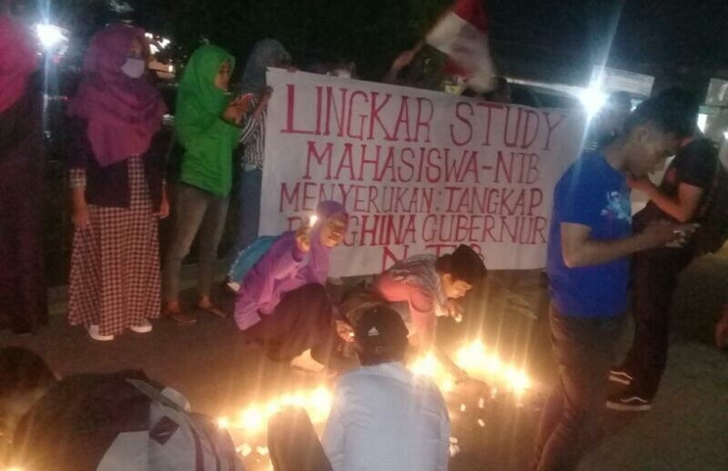 Aksi Nyalakan 1000 Lilin Mahasiswa NTB di Tangsel, Minta Penghina Gubernur TGB Segera Ditangkap