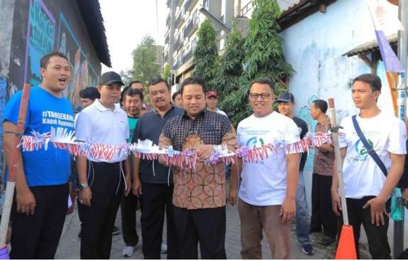 Walikota Tangerang Melaunching Kampung Bertema CLBK Di Karawaci