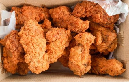 Selain Enak, Makan Kulit Ayam Tidak Membahayakan Kesehatan