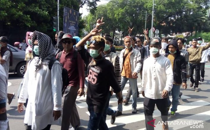 Masyarakat Banten Pendukung Prabowo-Sandi Tiba Di Jakarta