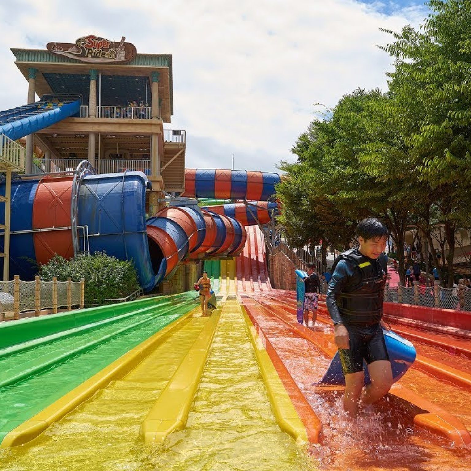 Serunya Wisata Ocean Park Water Adventure BSD, Cek Disini!