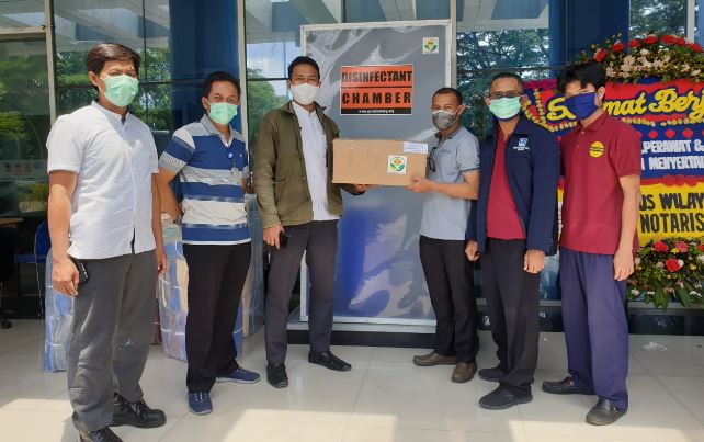 PT Polaritas Multitrans Technology Bersama IKATEMI Banten Berikan Kabin Desinfektan Dan Suplemen Ke RS Rujukan Covid 19