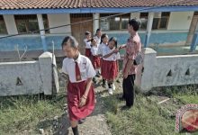 PGRI Sintang: Pemerintah Carikan Solusi Guru Honor Daerah Terpencil