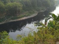 Warga Keluhkan Sungai Cileungsi Bogor Hitam Dan Berbau Busuk