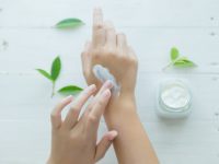 Tips Mengatasi Kulit Tangan Yang Kering  Akibat Sering Mencuci Tangan